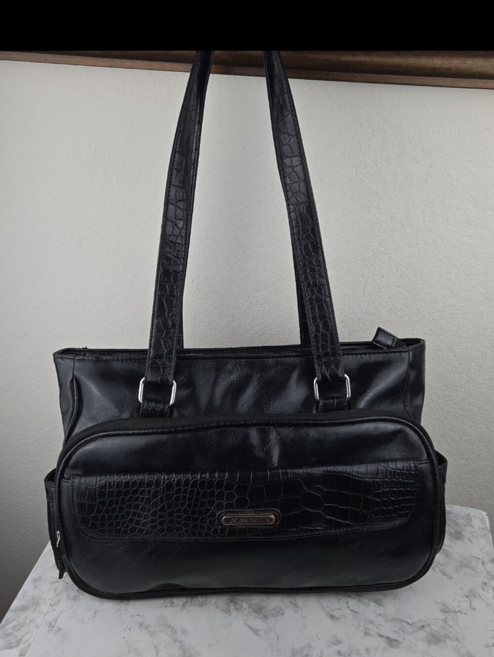 Jaclyn Smith Black Women's Shoulder Bag - Classic Croc-Accent Tote